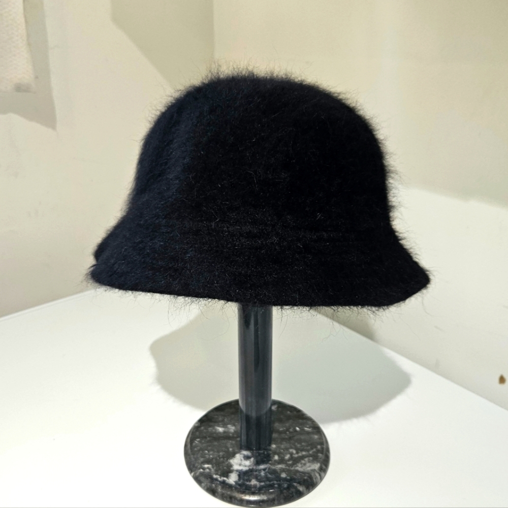 Angora Rabbit Hair Blend Black Lightweight Hat - Picture 1 of 6